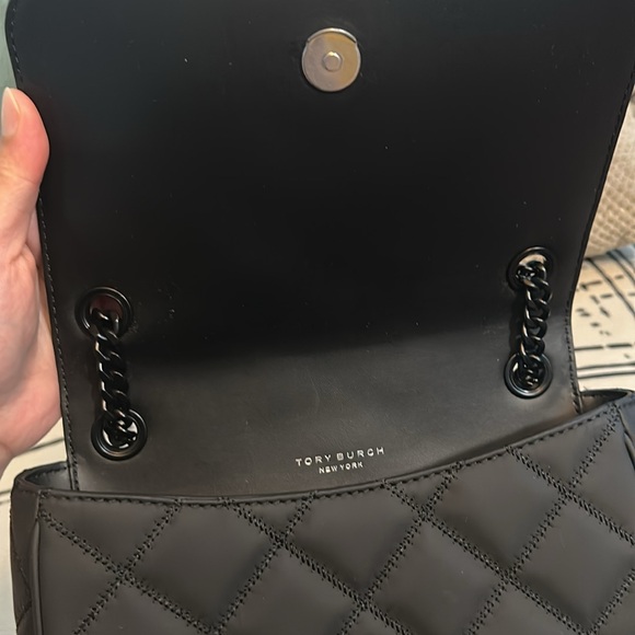TORY BURCH in BLACK matte (PRELOVED) - Picture 7 of 9
